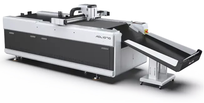 Автоматический планшетный режущий плоттер LiONE 1070 PAS