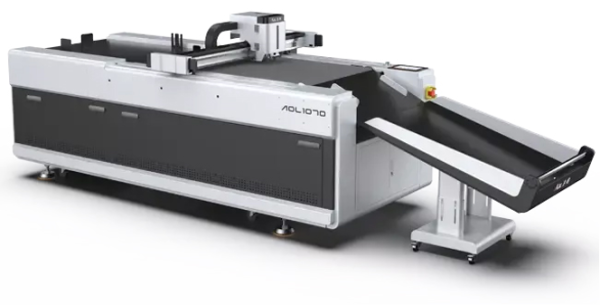 Автоматический планшетный режущий плоттер LiONE 1070 PAS