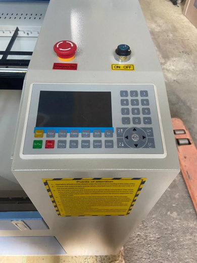 Лазерный станок LiMark 1390 QXL (W2,стол любой, нет подъема,)