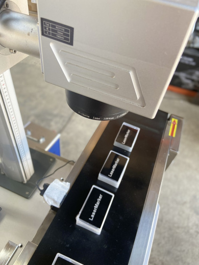 ЛАЗЕРНЫЙ МАРКЕР ДЛЯ КОНВЕЙЕРА LIMARK FIBER RAYCUS - 20